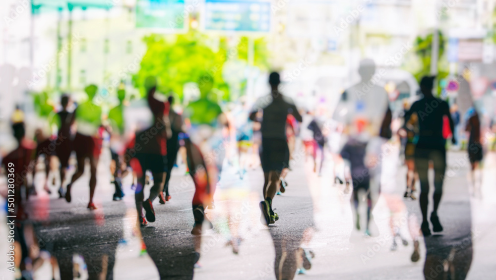 marathon runners in the city 