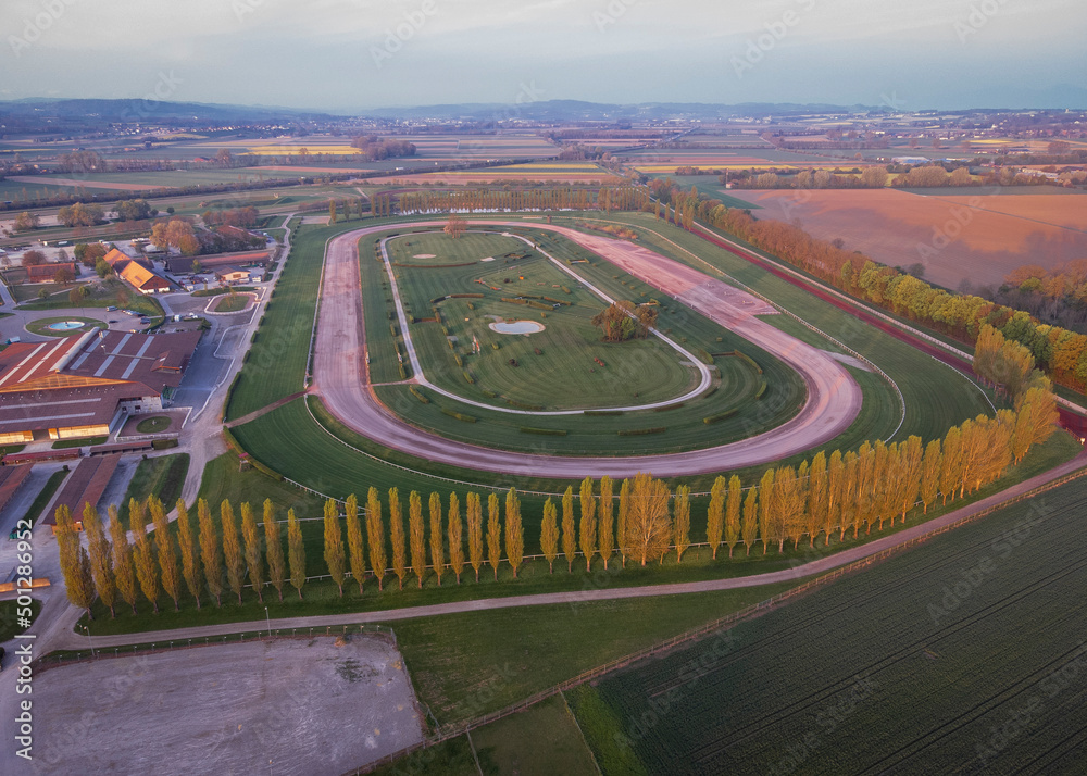 Fototapeta premium Hippodrome d'Avenches vu du ciel