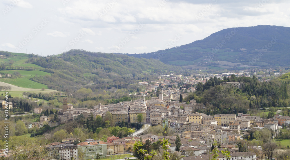 Panorama dal sentiero a Valtorda nel Montefeltro nelle Marche