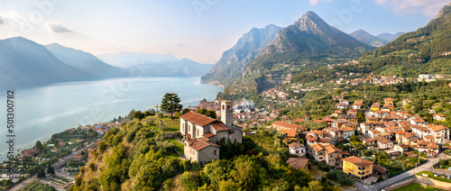 Cuadro en lienzo Eremo di San Pietro in Marone at Lake Iseo in Nothern Italy