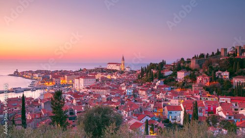 Obraz na płótnie Piran, Slovenia. Panoramic aerial cityscape image of beautiful Piran, Slovenia at spring sunset. w salonie