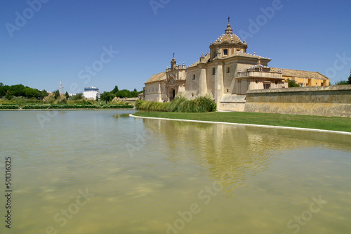 Sevilla (Spain). Lake next to the Cartuja Monastery of Seville © Rafael