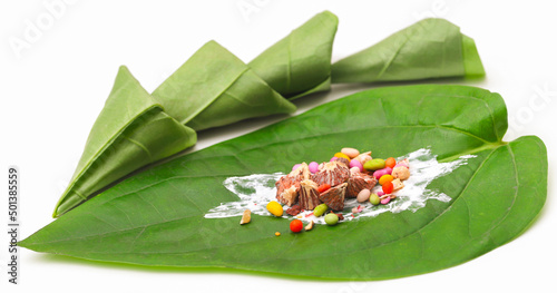 Obraz na plátně Betel leaf and its spices