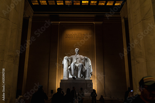 Abraham Lincoln Memorial Statue at Night