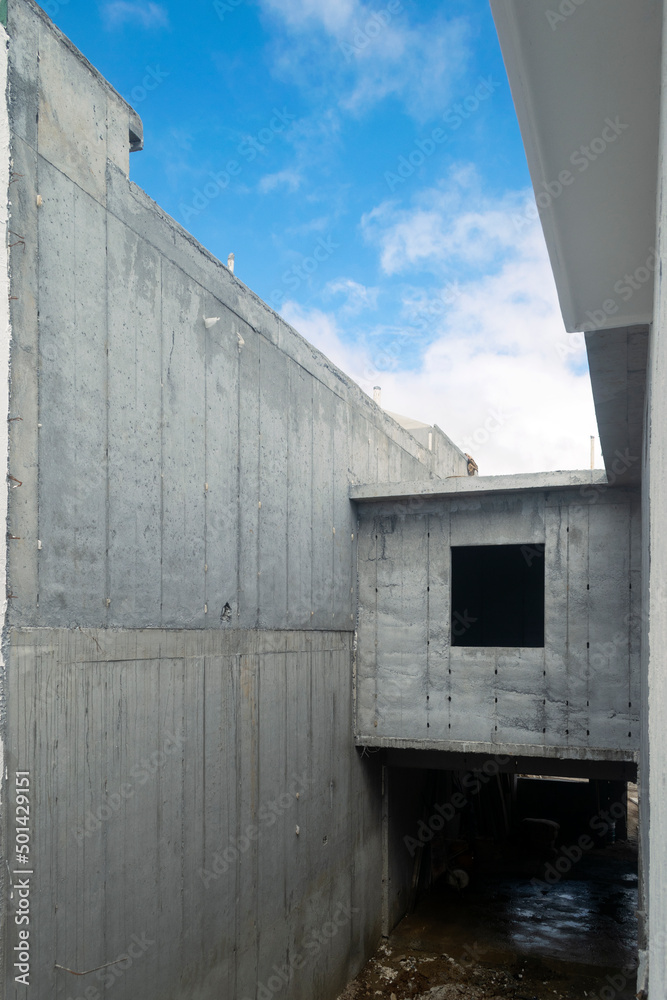 Construction of a cast concrete series house in Latin America, high standard housing with international construction standards. Construction of a cast concrete series house in Latin America, high standard housing with international construction standards.