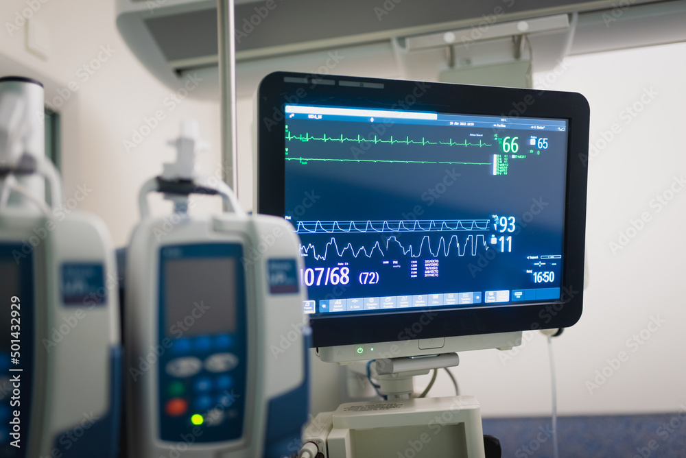 digital vital signs of measuring heart and blood pressure monitor Stock ...