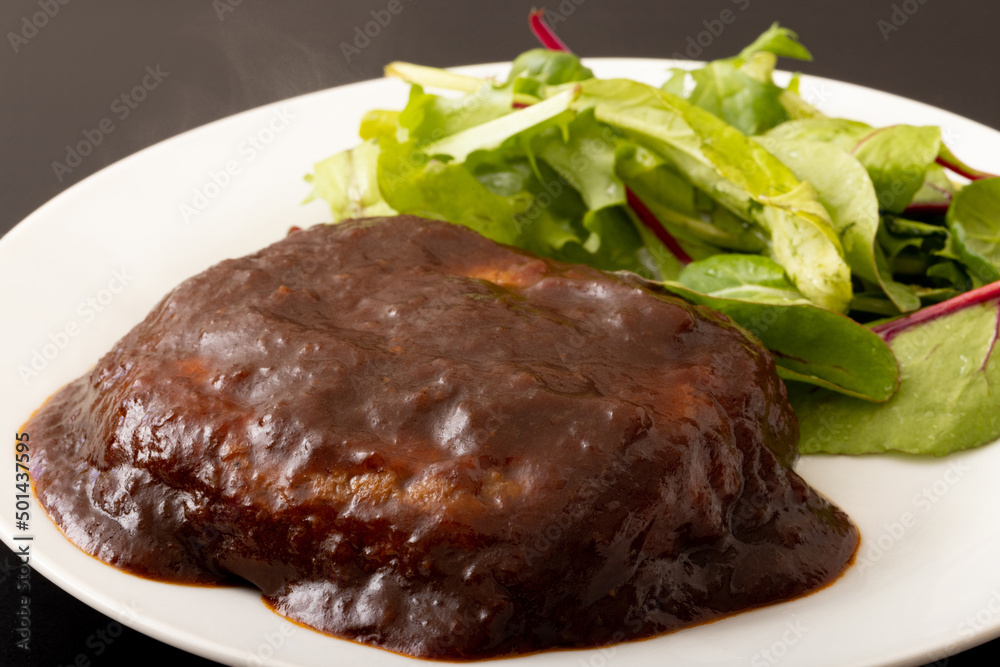 大豆ミートのデミグラスハンバーグ 大豆ミートのデミグラスハンバーグ