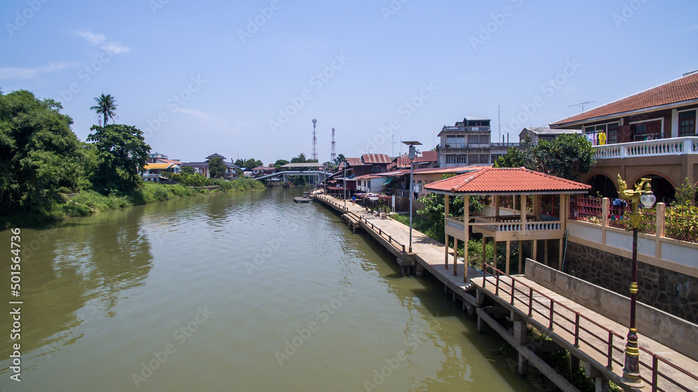 Community on the Tha Chin River in the Sam Chuk 100 Years Market Area, Suphan Buri