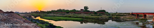 Foto rail bridge over nala dake at kala shah kako punjab pakistan