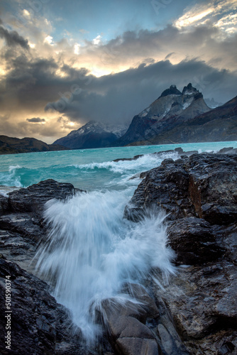 Patagonia Waves © Jonathan