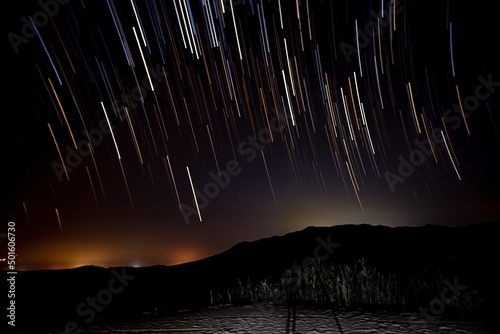 rastro de estrellas en el desierto photo