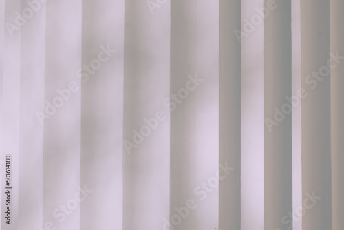 abstract striped background © Klara