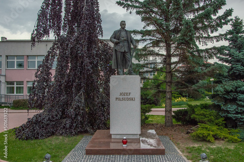 Tarnów pomnik Pilsudskiego photo