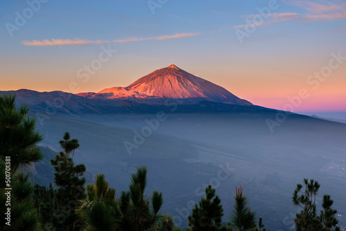 Vulkan Pico del Teide bei Sonnenaufgang, Teneriffa