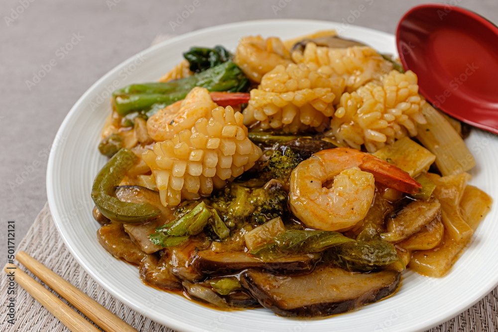 Stir-fried seafood and vegetables in sauce Palbochae Stir-fried seafood and vegetables in sauce Palbochae