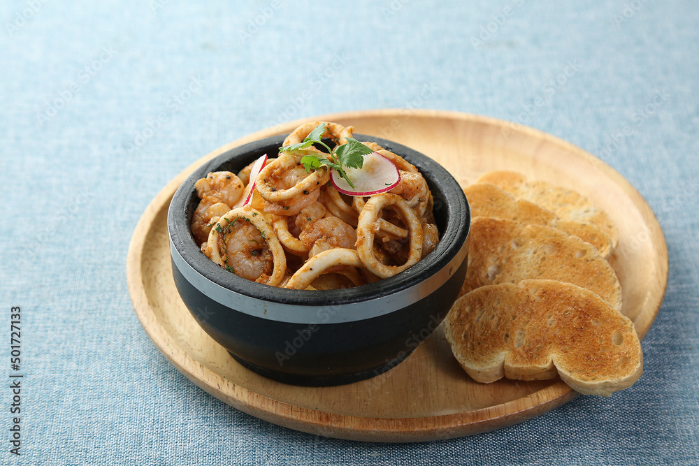 Spicy Shrimp and calamari in garlic sauce Spicy Shrimp and calamari in garlic sauce