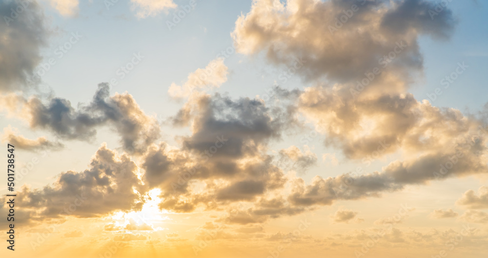 Fototapeta premium sunset in the clouds