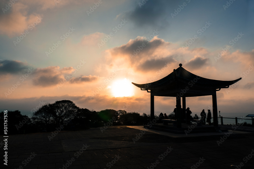 Fototapeta premium sunset at the temple