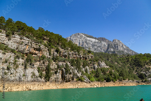 Fototapeta Naklejka Na Ścianę i Meble -  lake in the mountains