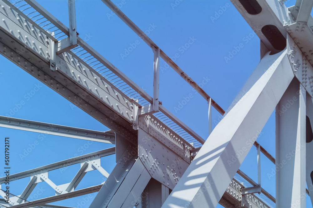 Elements of the bearing structure of the bridge. Elements of the bearing structure of the bridge.
