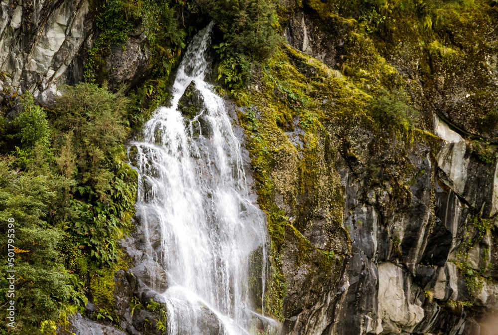 A view of the mountain and his waterfall 