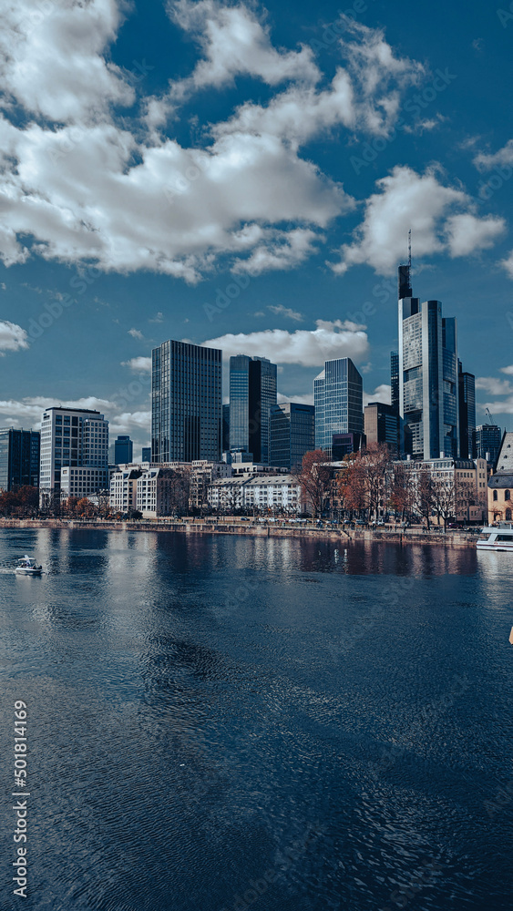Naklejka premium city skyline