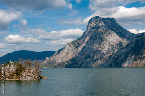 View of Traunsee lake in Austria © Nikolay