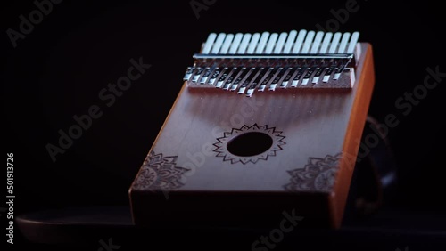 Kalimba - instrument muzyczny
Kalimba na czarnym tle. 
On black background photo