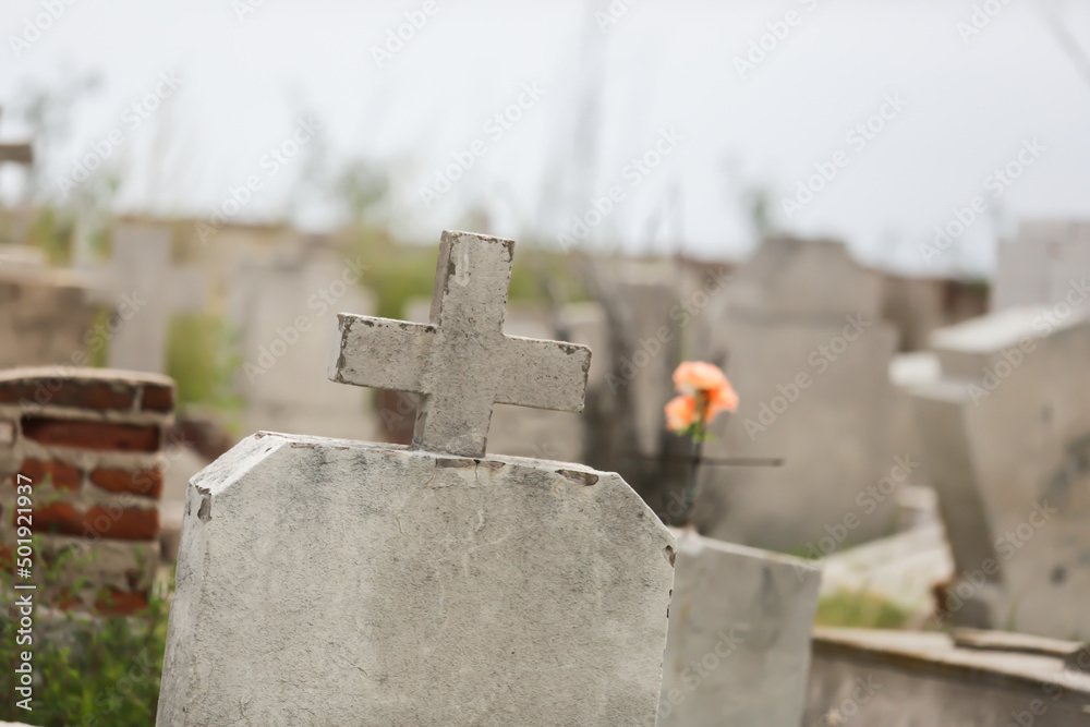 cementerio en ruinas - epecuen