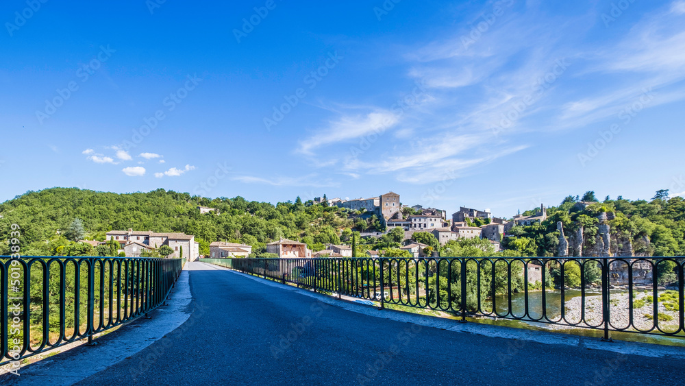 France, Ardèche (07). le village de Balazuc, classé parmi 