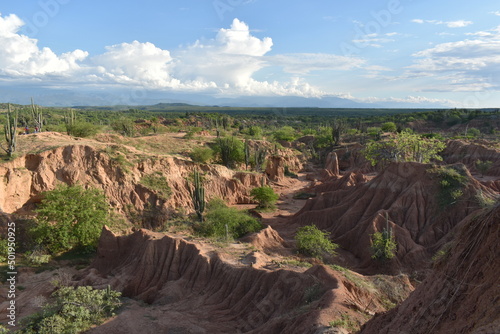 Desierto Tatacoa procesos de erosión por agua. Desierto Rojo
