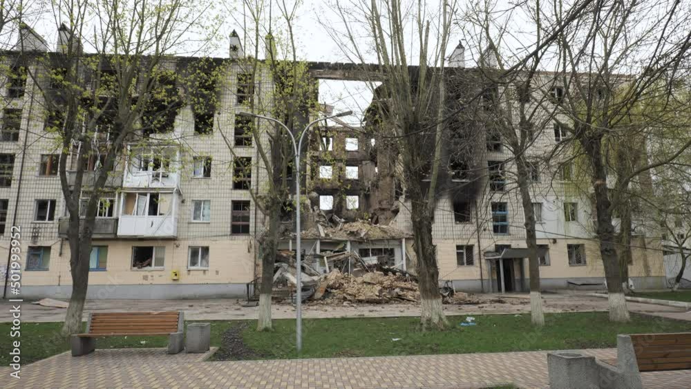 A destroyed residential building in the city of Borodyanka as a result of bomb attacks by the Russian army A destroyed residential building in the city of Borodyanka as a result of bomb attacks by the Russian army
