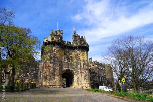 Fototapeta Castle in the city of Lancaster, Lancashire.