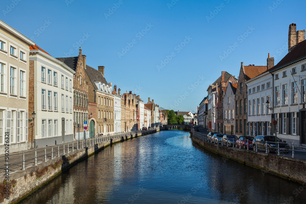Canal and medieval houses. Bruges (Brugge), Belgium