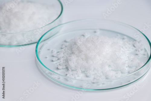 sodium used in laboratory test or industry