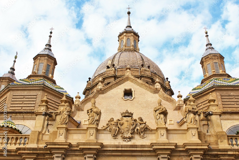 Basílica de Nuestra Señora del Pilar in Zaragoza, Spain photo