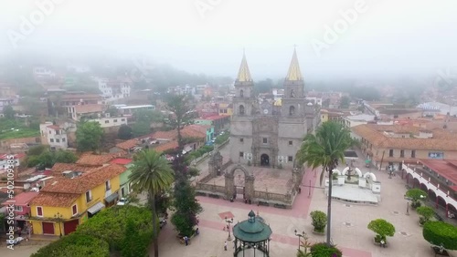 Wallpaper Mural Iglesia en Talpa de Allende, Mexico Torontodigital.ca