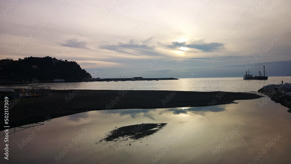 Fototapeta premium sunset over the river