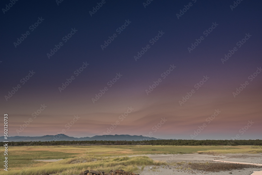Fototapeta premium Sunset Over The Columbia River Delta
