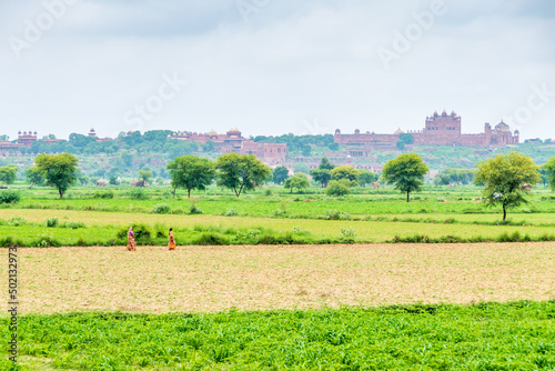 Obraz na płótnie The Republic of India is the seventh largest country in the world by area and, with over a billion people, is second only to China in population w salonie