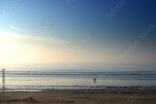 Fototapeta Naklejka Na Ścianę i Meble -  balade sur la plage en Normandie