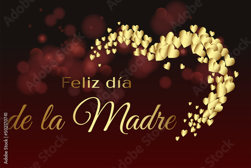 tarjeta o pancarta en un feliz día de la madre en oro sobre un fondo degradado marrón y negro con círculos de efecto bokeh y medio corazón dorado formado por corazones en color dorado