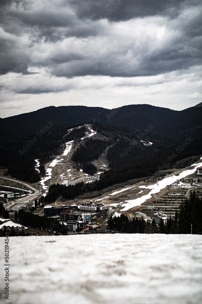 Obraz premium snow covered mountains