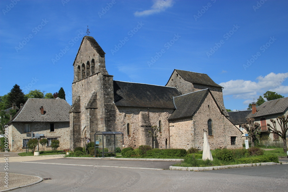 Eglise de Condat sur Ganaveix (Corrèze)