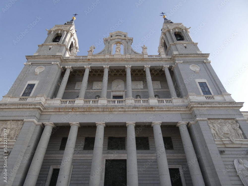 Fototapeta premium CATEDRAL DE LA ALMUDENA, MADRID