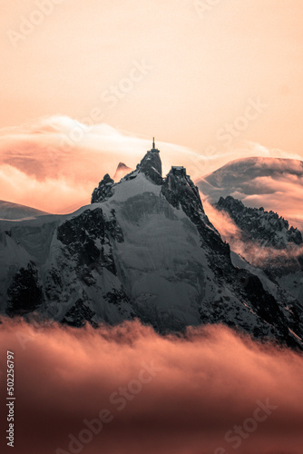 Coucher de Soleil sur l'aiguille du Midi, Chamonix Mont-Blanc