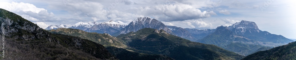 Pirineos. valle de Chistau.