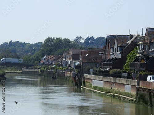 View of the river and buildings in the town of Arundel © Rafal