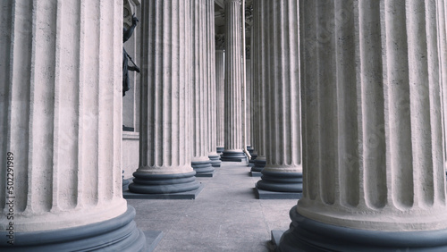 Fotografia, Obraz Colonnade with corinthian orders of ancient building