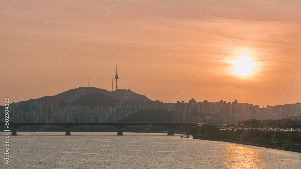 Seoul's scenery at sunset